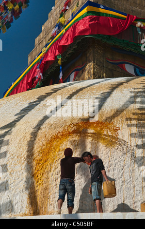 La peinture traditionnelle du stupa de Boudhanath à Katmandou Banque D'Images