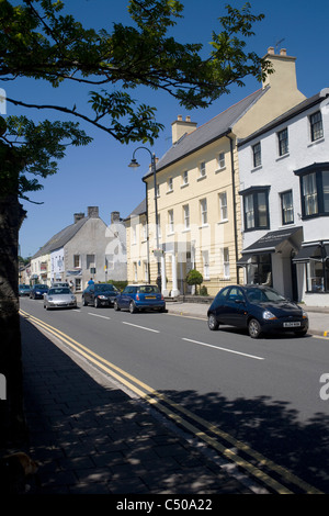 Fin de l'Est de High Street, Bridgend, Glamorgan avec Woodstock house Banque D'Images