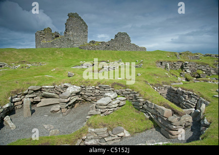 La colonisation scandinave en séjour à Jarlshof, continentale, au sud Shetland. 7393 SCO Banque D'Images