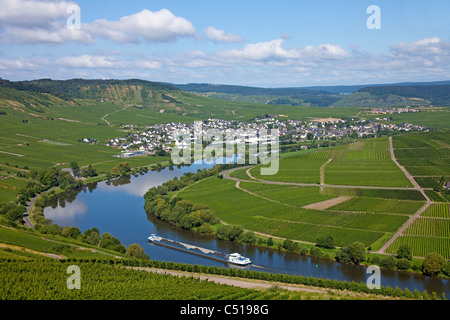 Le village viticole à Traben-trarbach moselle, Rhénanie-Palatinat, Allemagne Banque D'Images