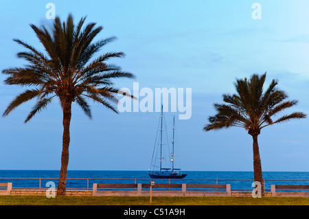 Location au crépuscule, Palma, Majorque, Îles Baléares, Espagne, Europe Banque D'Images