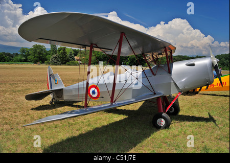 Un biplan De Havilland Tiger Moth Banque D'Images