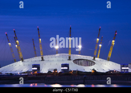 O2 Arena Millennium Dome de nuit Banque D'Images