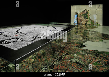 Maquette et photo aérienne de la ville de Gand STAM, le musée de la ville de Gand, Belgique Banque D'Images