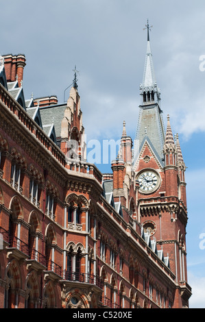 La gare de Saint-pancras, à Londres, Angleterre, Royaume-Uni. . Banque D'Images