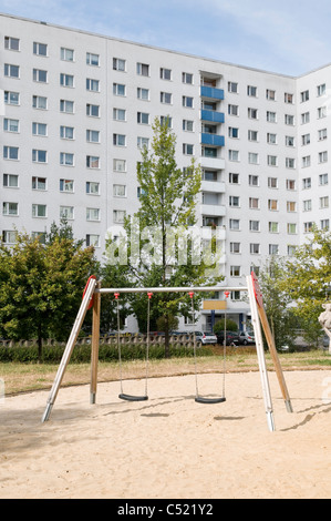 Immeuble préfabriqué, Housing Estate, le logement social, la symétrie, l'établissement, Jena, Allemagne Banque D'Images