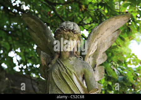 Angel au cimetière de Kensal Green, Londres, Angleterre Banque D'Images