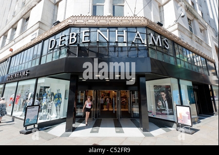 La devanture du magasin Debenhams sur Market Street, Manchester. (Usage éditorial uniquement). Banque D'Images