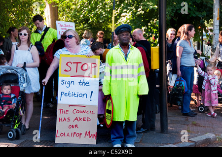 Manifestation contre les licenciements de Southwark Conseil Personnel sucette ? ? Banque D'Images