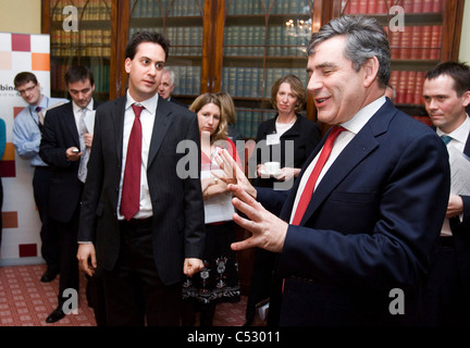 Gordon Brown, Chancelier et Ed Miliband MP. Banque D'Images