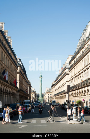 Paris, France - la Place Vendôme vu de la rue de Rivoli Banque D'Images