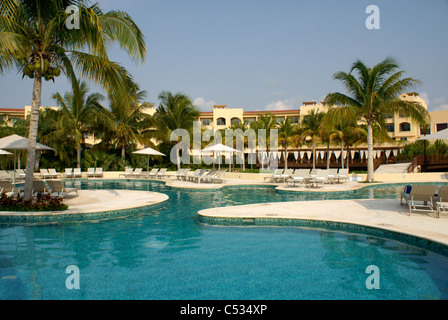 La piscine de l'Hacienda Tres Rios Resort tout compris sur la Riviera Maya, Quintana Roo, Mexique Banque D'Images