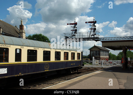 Une vue à partir de la plate-forme à Wansford, partie de la Nene Valley Railway Banque D'Images