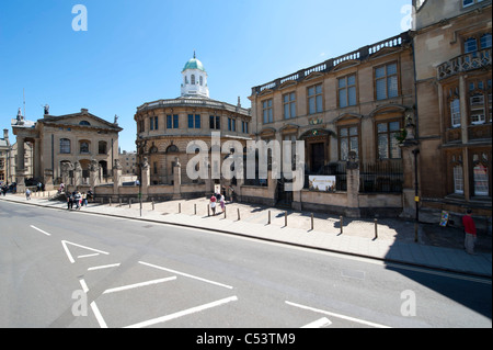 Le bâtiment Clarendon et Sheldonian sur Broad Street, Oxford Banque D'Images