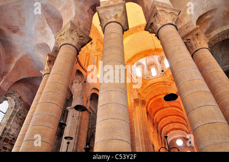 France, Saint James Way : Intérieur de l'Abbatiale romane Sainte-Foy de Conques Banque D'Images