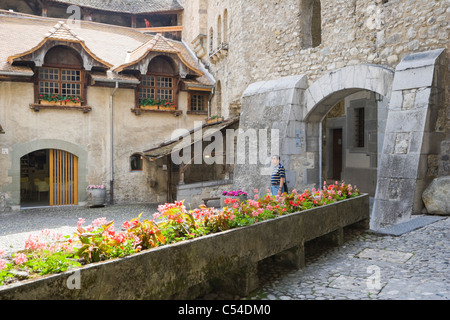 Cour intérieure du château de Chillon, Château de Chillon, Lac Léman, Veytaux, Suisse Banque D'Images