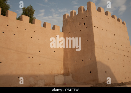 Les remparts qui entourent la ville de Taroudannt sont quelques-uns des mieux conservés au Maroc Banque D'Images