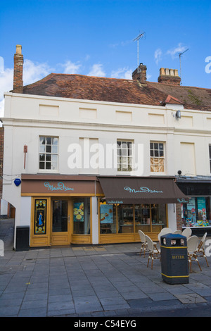 Maison Blanc Cafe, High Street, Winchester, Hampshire, England, UK Banque D'Images