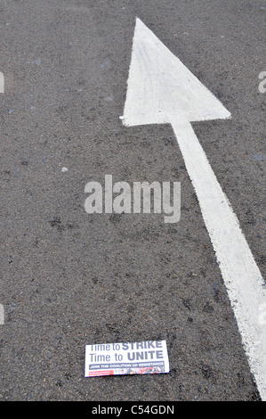 Réductions anti TUC le 30 juin 2011 grève Syndicats Unison ATL ÉCROU Banque D'Images