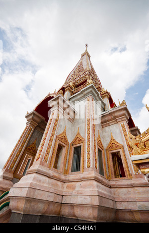 Wat Chalong - temple bouddhiste à Phuket, Thailande. Wat Chalong est le plus grand et le plus visité des temples de Phuket. Banque D'Images