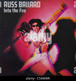 Couverture de l'album vinyle original dans le feu par Russ Ballard 1981 parution sur Epic Records Banque D'Images