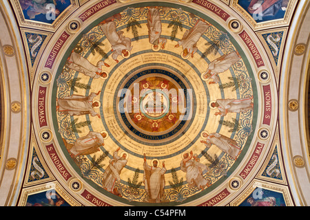 Paris - fresque à partir de la coupole de l'église Saint François Xavier - douze apôtre Banque D'Images