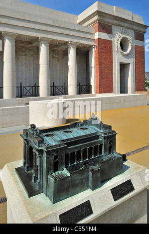 La Porte de Menin mémorial aux disparus, pour commémorer les soldats britanniques tués dans la Première Guerre mondiale, Ypres, Flandre orientale, Belgique Banque D'Images