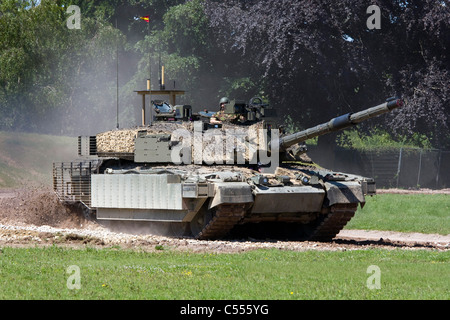 2 Challenger 2011 Tankfest à Bovington Dorset UK surnommé Megatron Banque D'Images