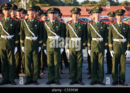 Des soldats à la place Tiananmen, l'Armée de libération du peuple chinois, Beijing, Chine Banque D'Images