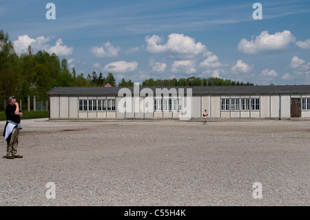 Un bâtiment de caserne de prisonniers dans le camp allemand nazi Konzentrationslager (KZ) de Dachauconcentration, Bavière, Allemagne Banque D'Images