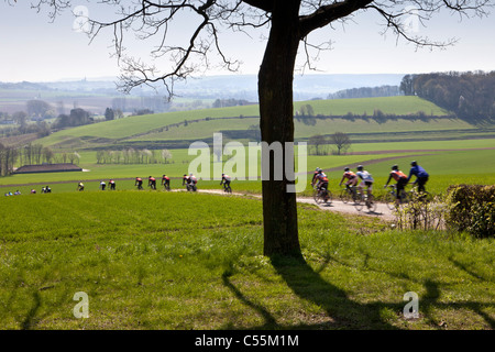 Les Pays-Bas, Gulpen. Les cyclistes qui prennent part à des tourversion Amstel Gold Race 2010. Banque D'Images