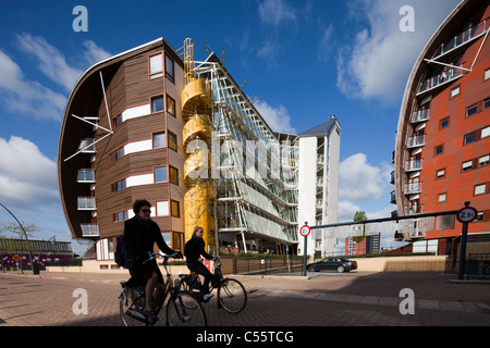 Les Pays-Bas, Den Bosch, immeubles d'appartements moderne appelée Armada dans quartier appelé Paleiskwartier. Banque D'Images