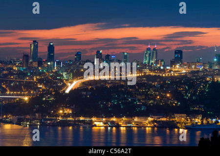 Pont du Bosphore à Istanbul,Turquie,nuit Banque D'Images