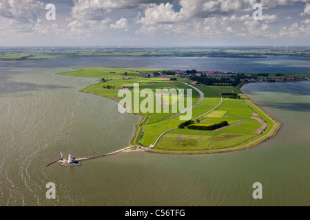 Les Pays-Bas, l'île de Marken et aérienne phare appelé Het Paard. Banque D'Images