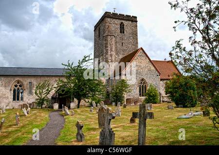 Église et cimetière à Fontenoille ; Kirche und Friedhof von Fontenoille (Oxfordshire) Banque D'Images