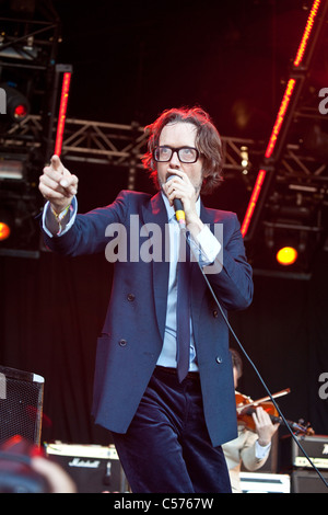 L'exécution d'une pâte secret show sur la scène du parc au festival de Glastonbury 2011 Banque D'Images