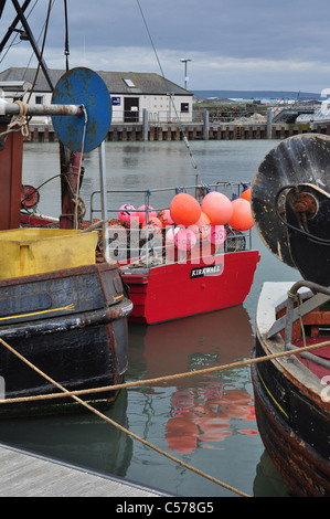 Sur le port de Kirkwall, Orkney, Écosse continentale. Banque D'Images