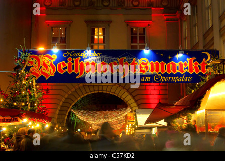 Berlin Weihnachtsmarkt am Opernpalais Opernpalais - Marché de Noël de Berlin 01 Banque D'Images