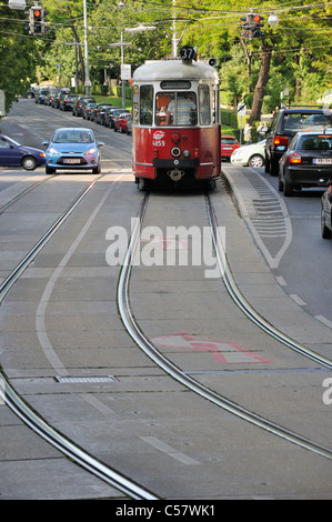 Le tramway dans les rues de Vienne, Autriche, Europe, juin 2011 Banque D'Images