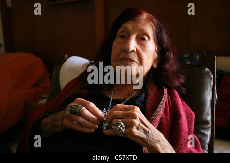 Yardena Cohen, âgé de 101. un danseur, chorégraphe et professeur de danse. Un lauréat du Prix Israël. Banque D'Images