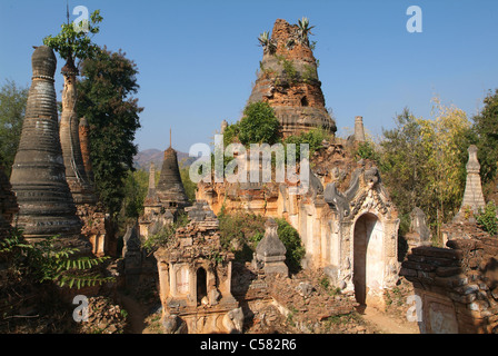 L'Asie, Birmanie, Myanmar, le lac Inle, Indain, vieux, pagode, Shwe à Tain Banque D'Images