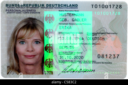 Nouvelle carte d'identité allemande. Avec photo holographique et 3-D Sécurité des signatures. Banque D'Images