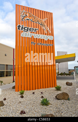 L'Australie Tiger Airlines signe et l'Aérodrome de Melbourne Avalon. Banque D'Images