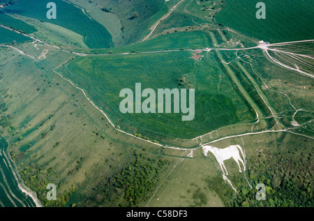 Bratton Camp. Vue aérienne de la colline Westbury Westbury White Horse. . Banque D'Images