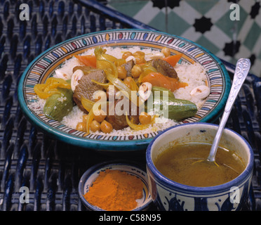 L'agneau avec les pois chiches et couscous Banque D'Images