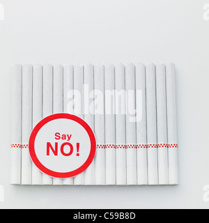 Close-up de cigarettes non éclairé avec aucun signe de fumer Banque D'Images