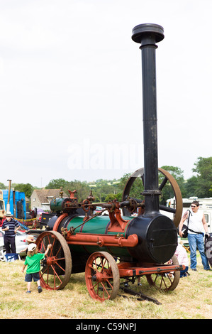 Un rare conservé Brown & Mai n°868 moteur à vapeur construit en 1872 sur show à Heddington Wiltshire en 2011 Banque D'Images