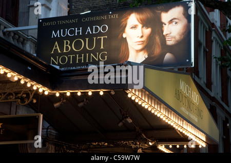 Beaucoup de bruit pour rien avec Catherine Tate et David Tennant au Wyndham's Theatre, Londres Banque D'Images