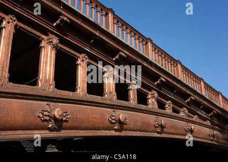 Pont au Double de la Seine près de Notre Dame. Paris. La France. Banque D'Images