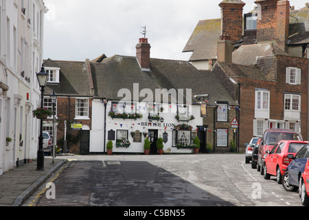 British Lion public house dans le Bayle Coquelles Banque D'Images